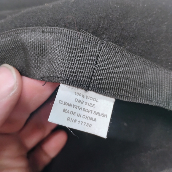 Black Wool Cap - Picture 5 of 5